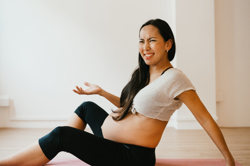 prenatal yoga classes for pregnant women